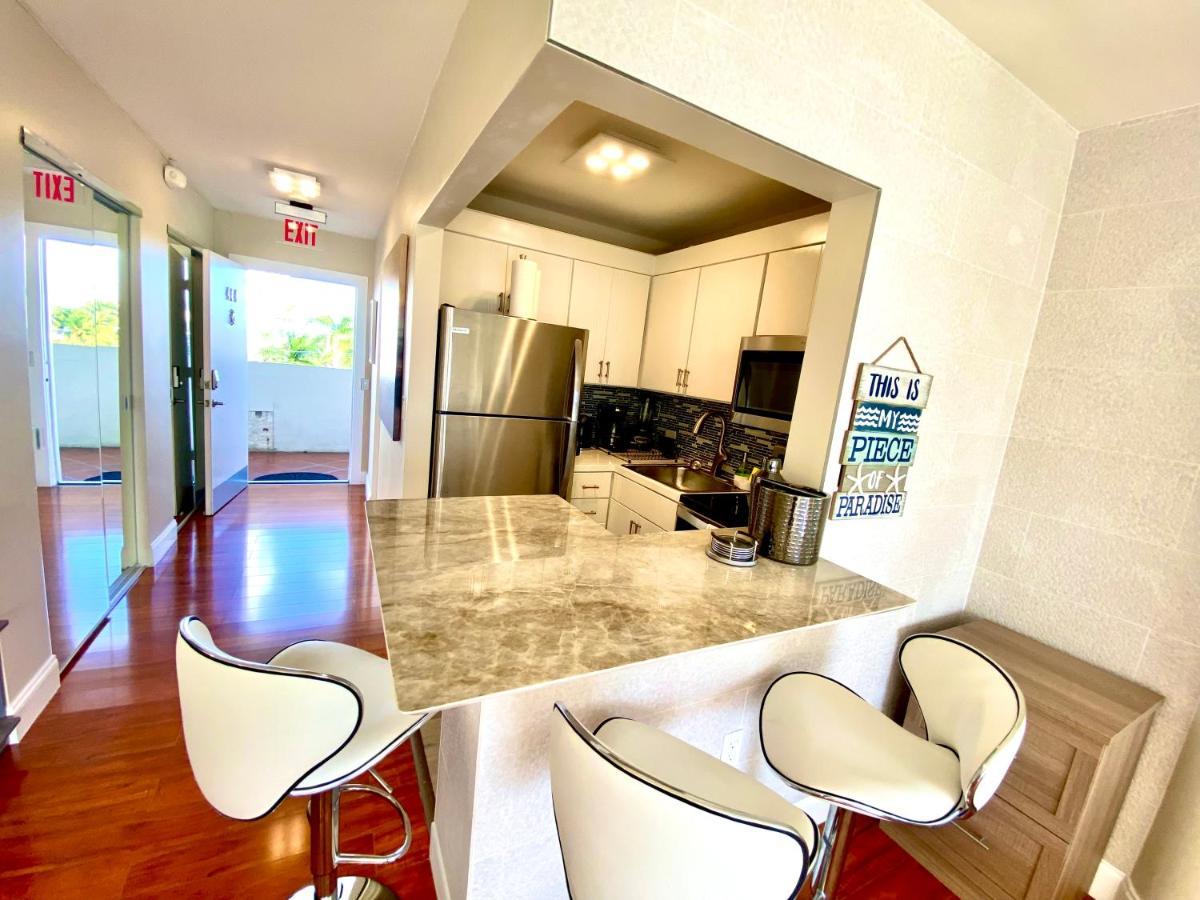 Modern Waterfront Apartment With Miami Skyline View, Free Parking 5 Mins Drive To Miami Beach Exterior photo