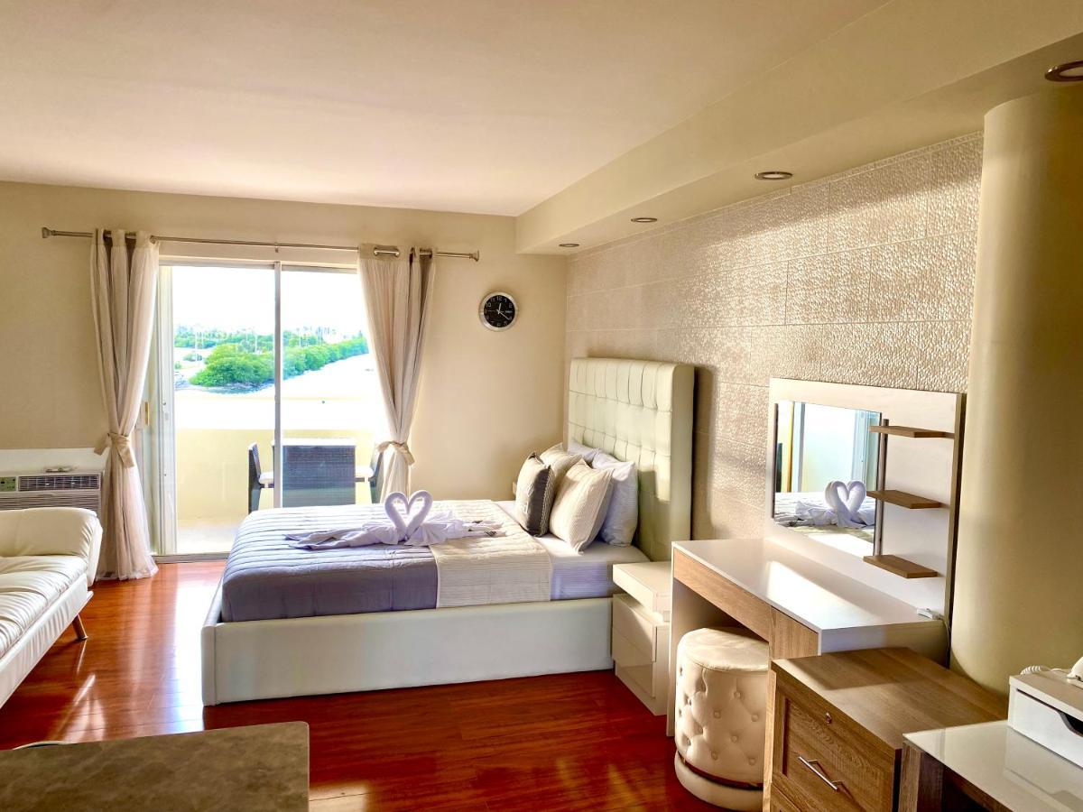 Modern Waterfront Apartment With Miami Skyline View, Free Parking 5 Mins Drive To Miami Beach Exterior photo