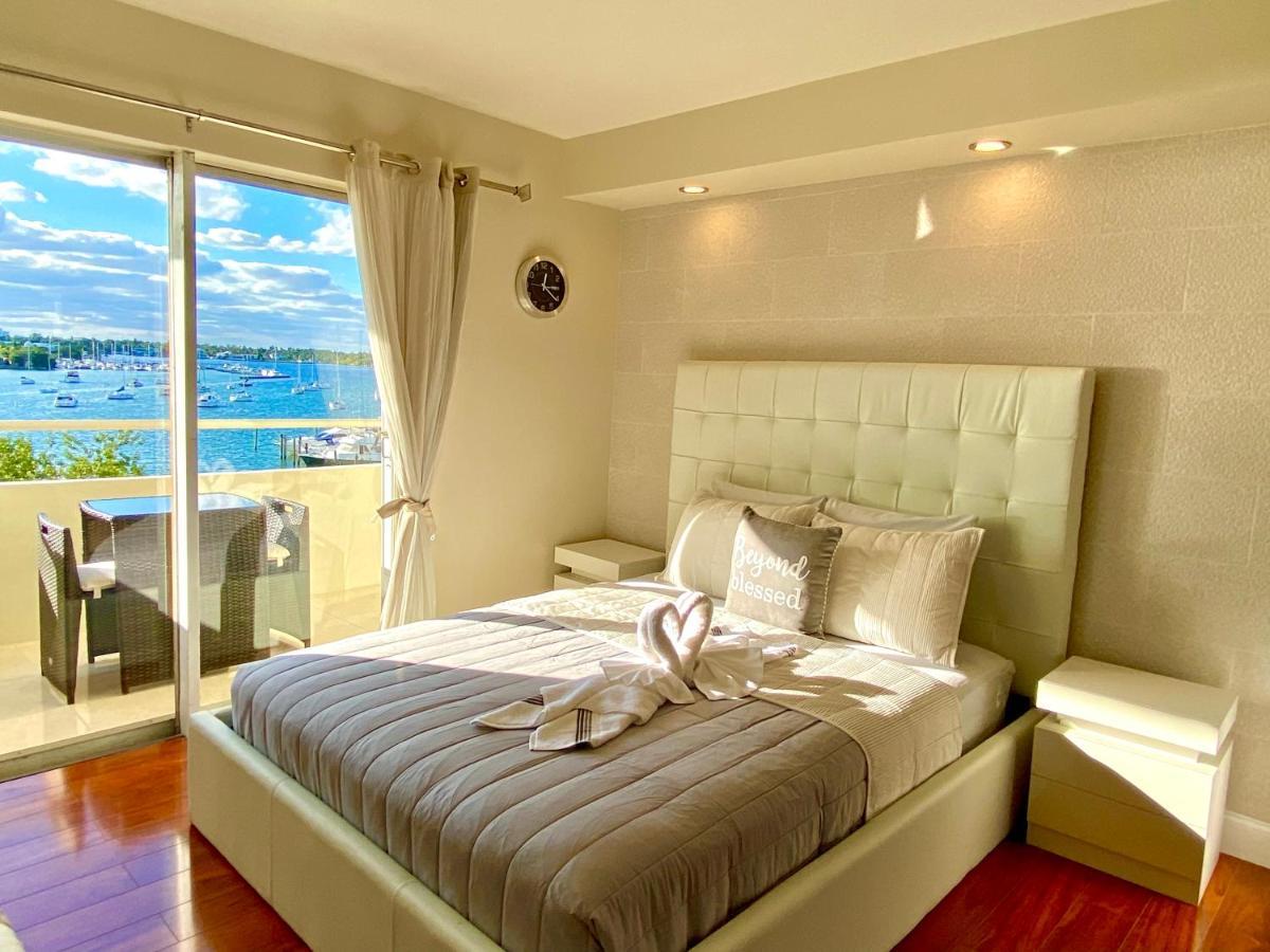 Modern Waterfront Apartment With Miami Skyline View, Free Parking 5 Mins Drive To Miami Beach Exterior photo